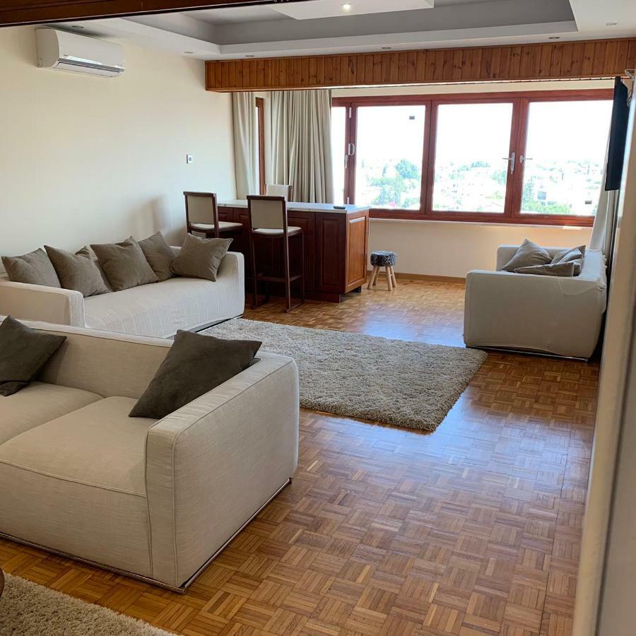 Modern 2 Bed Room Large Apartment Nikozja Zewnętrze zdjęcie